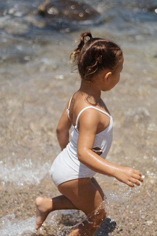 Anuhea One Piece